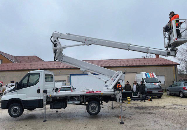 Nacele pe șenile Multitel AXON