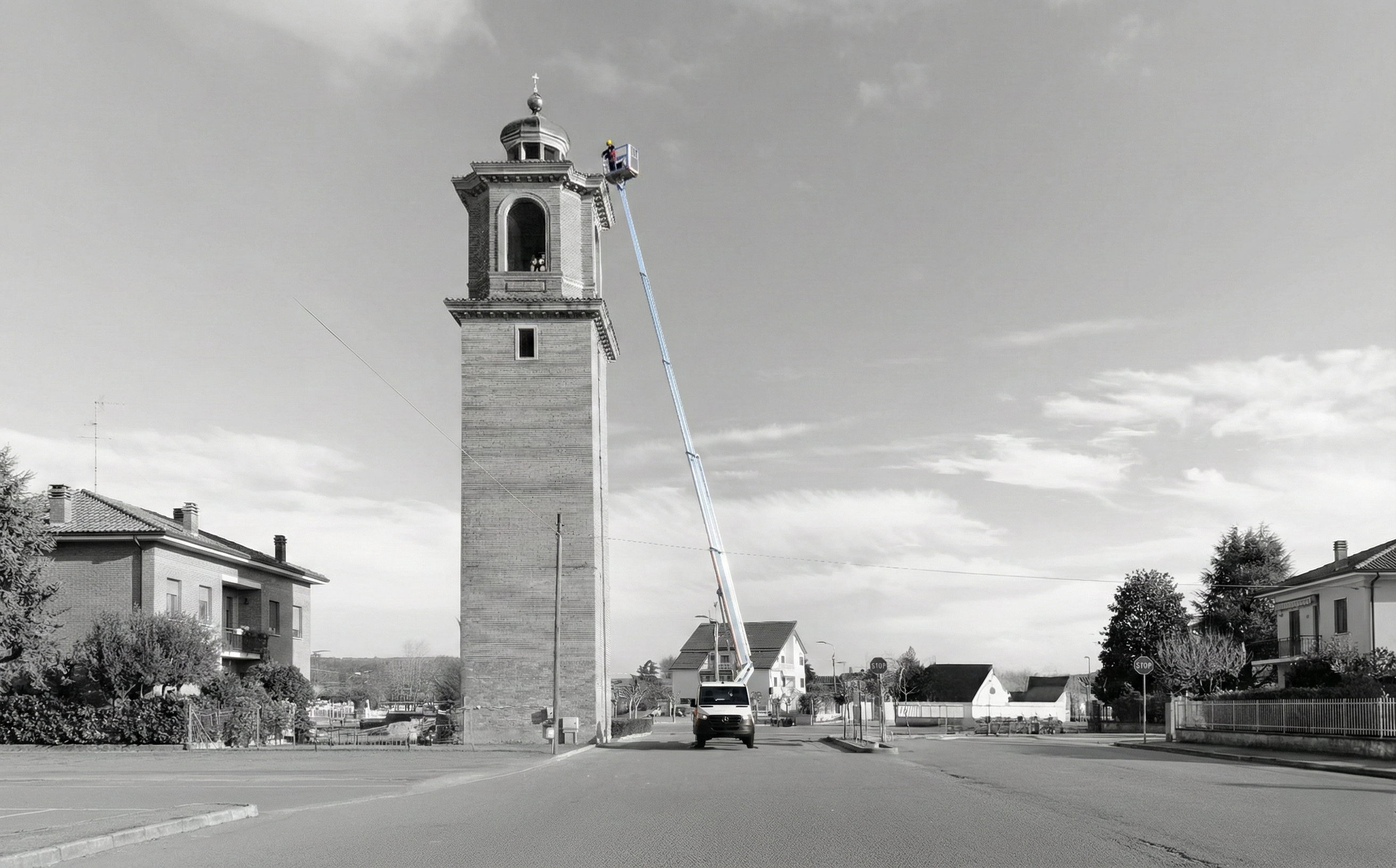 Autonacela Multitel 4 Movex in lucru pe turn